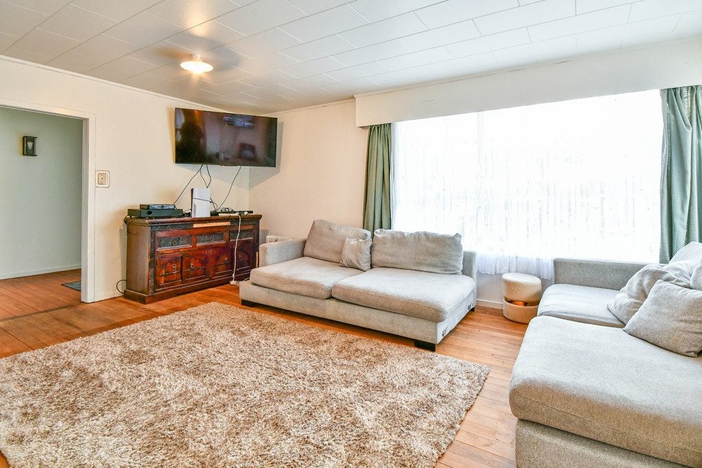 7 Pixie Place, Pakuranga Heights, Auckland - Carousel 2
