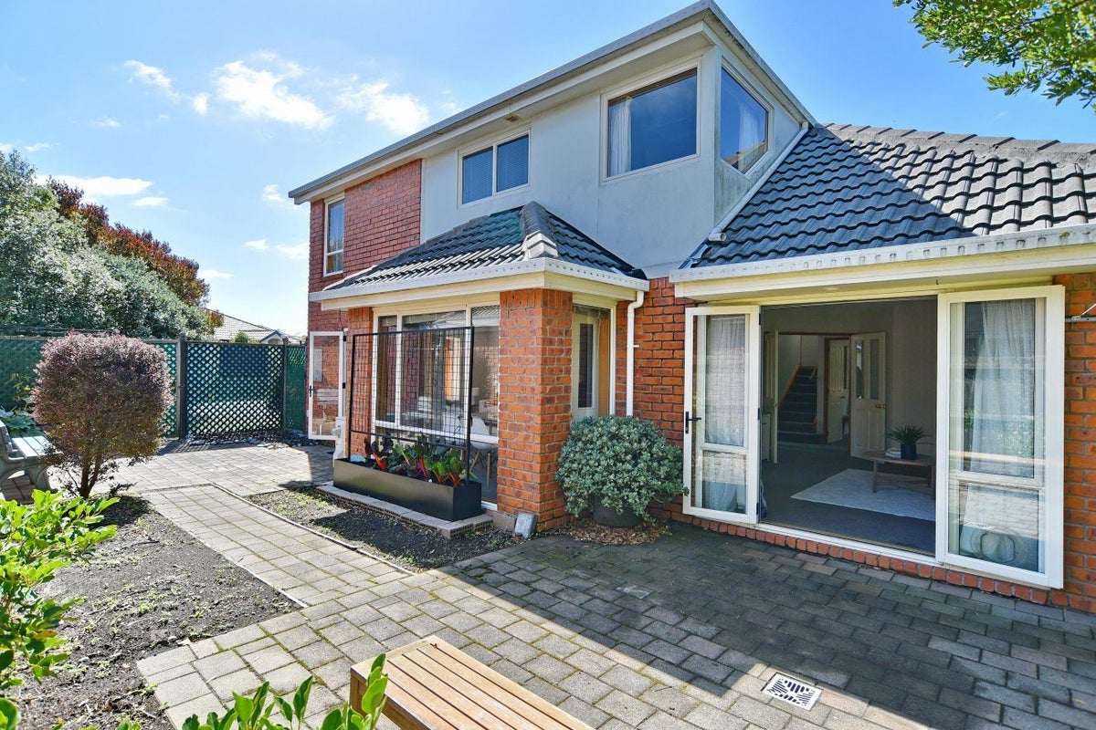 44 Blue Gum Place, New Brighton, Christchurch - Carousel 2