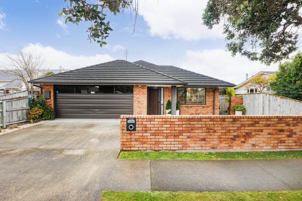 120B Linton Street, West End, Palmerston North - Carousel 1