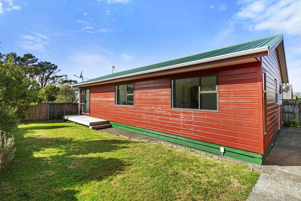 315B Maungaraki Road, Maungaraki, Lower Hutt - Carousel 1