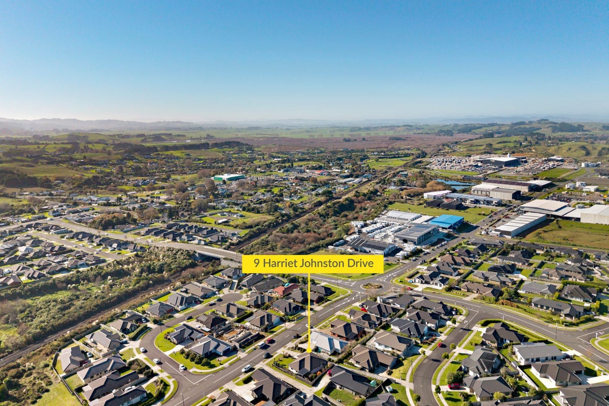 9 Harriet Johnston Drive, Pokeno - Carousel 16