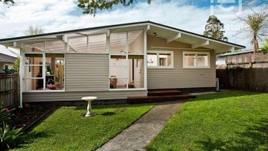 68 Weldene Avenue, Glenfield, Auckland - Carousel 1