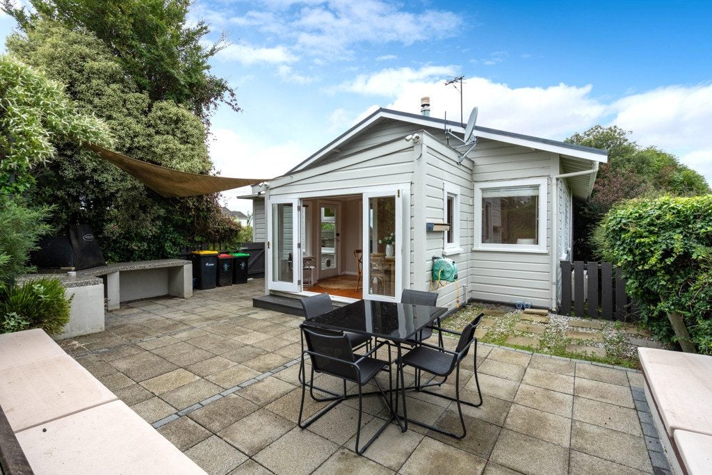 38 English Avenue, Kenmure, Dunedin - Carousel 2