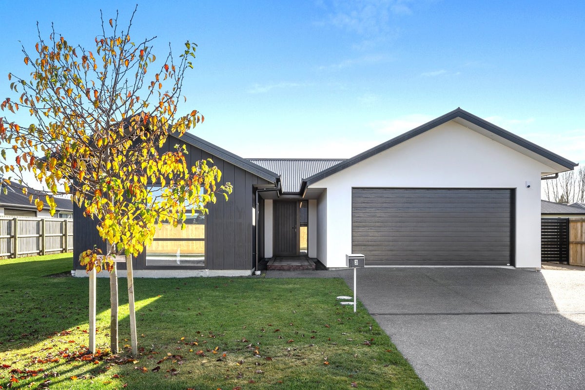 3 Cutler Street, Woodend, Woodend - Carousel 2
