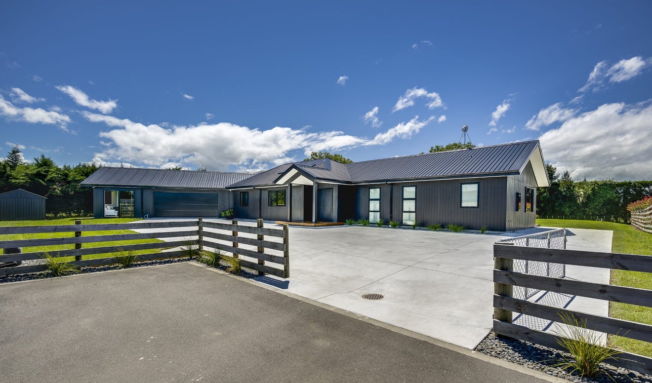 252 Meeanee Road, Meeanee, Napier - Carousel 27