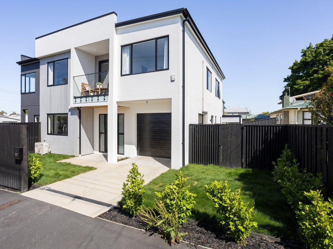 32 Pulham Crescent, Queenwood, Hamilton - Carousel 1