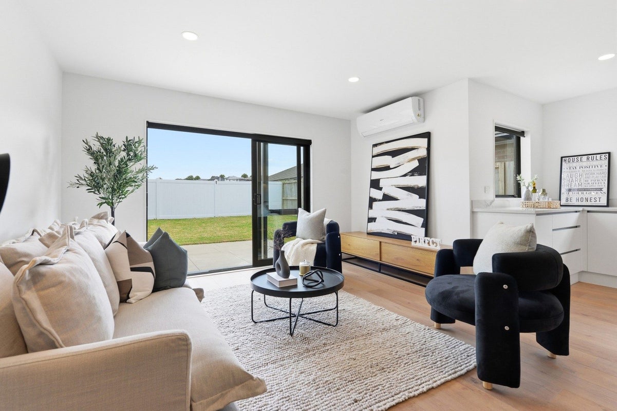 2/7 Tokerau Drive, Rototuna North, Hamilton - Carousel 2