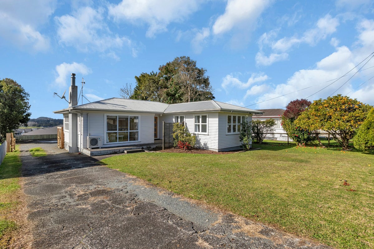 24 Corks Road, Kamo, Whangarei - Carousel 1