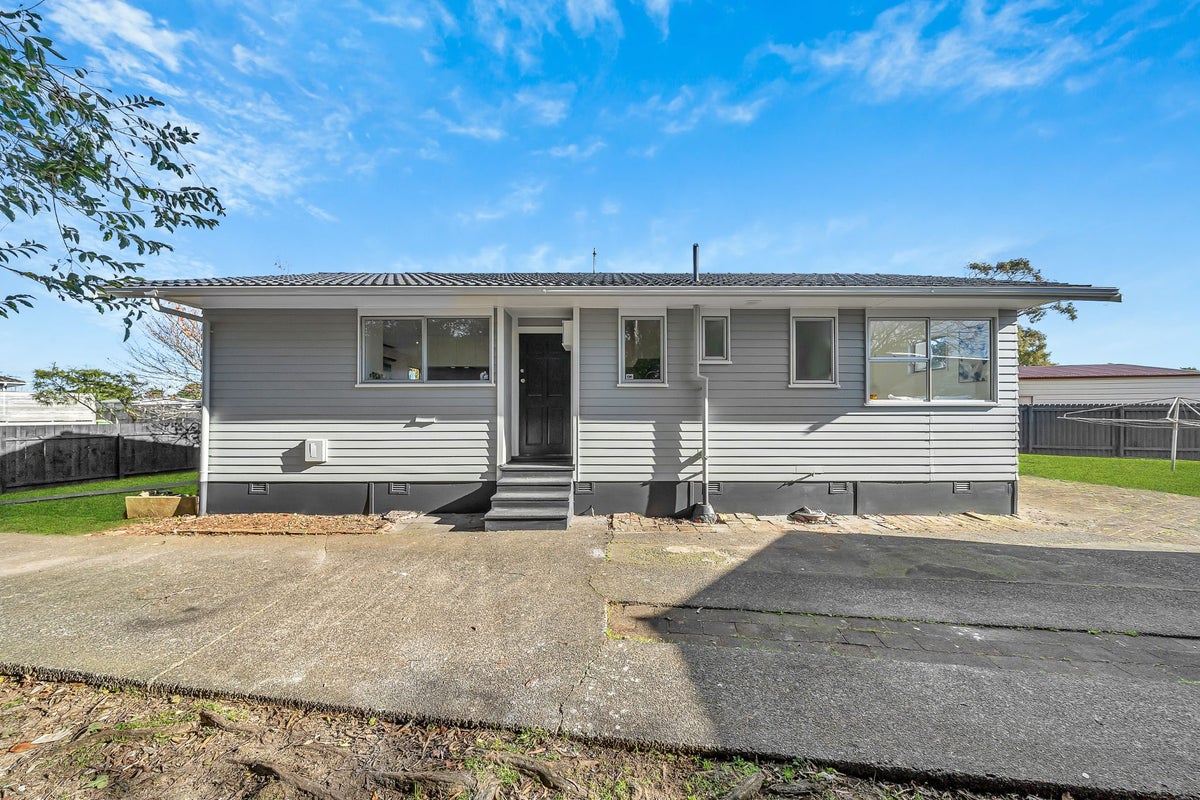 67 Heybridge Street, Manurewa, Auckland - Carousel 2
