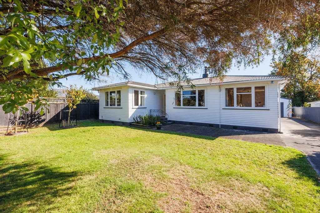 3 Ilford Place, Awapuni, Palmerston North - Carousel 18