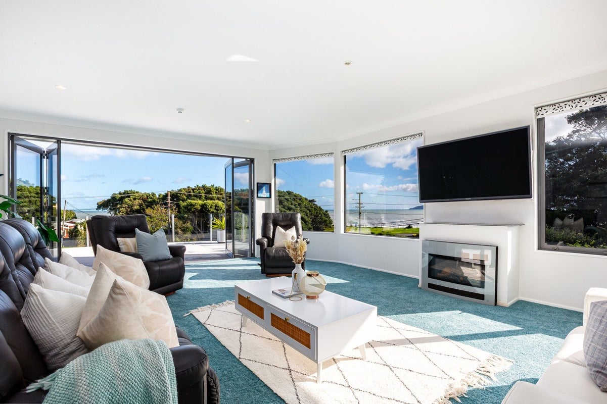 56 Wharemauku Road, Raumati Beach, Paraparaumu - Carousel 2