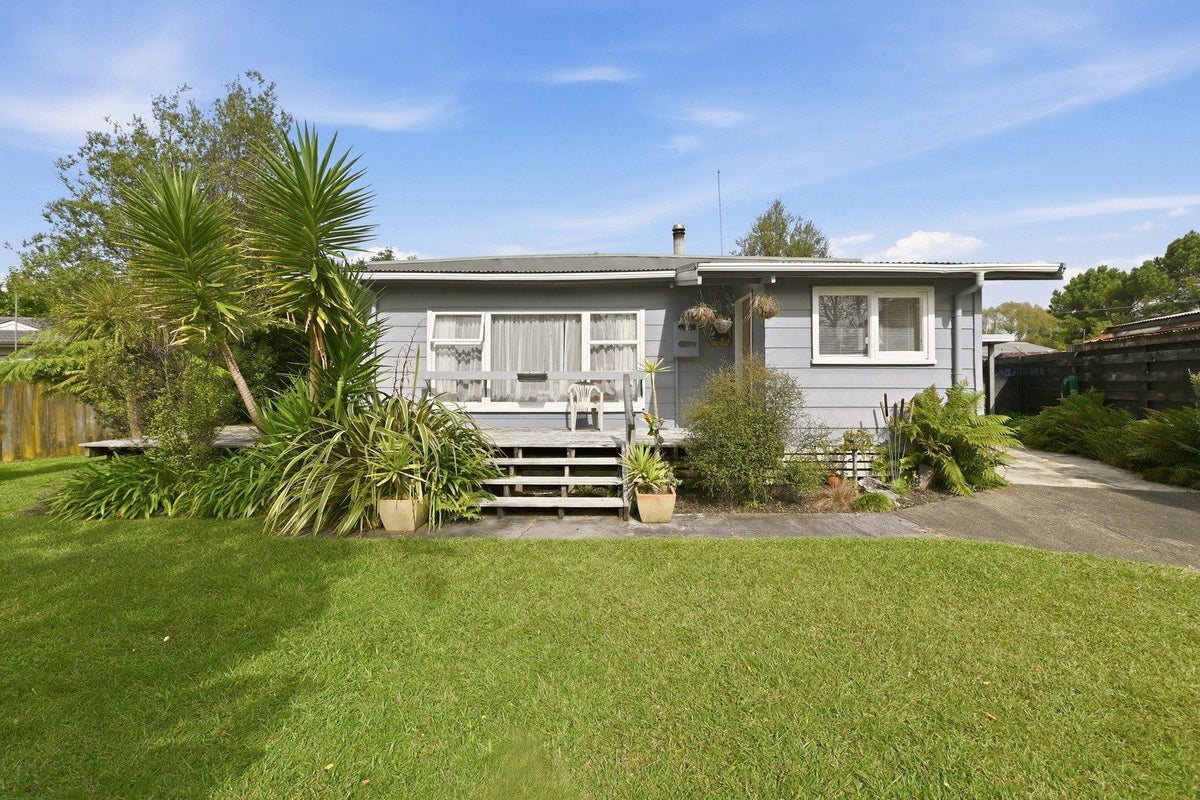 7 Landscape Drive, Ngongotaha, Rotorua - Carousel 1