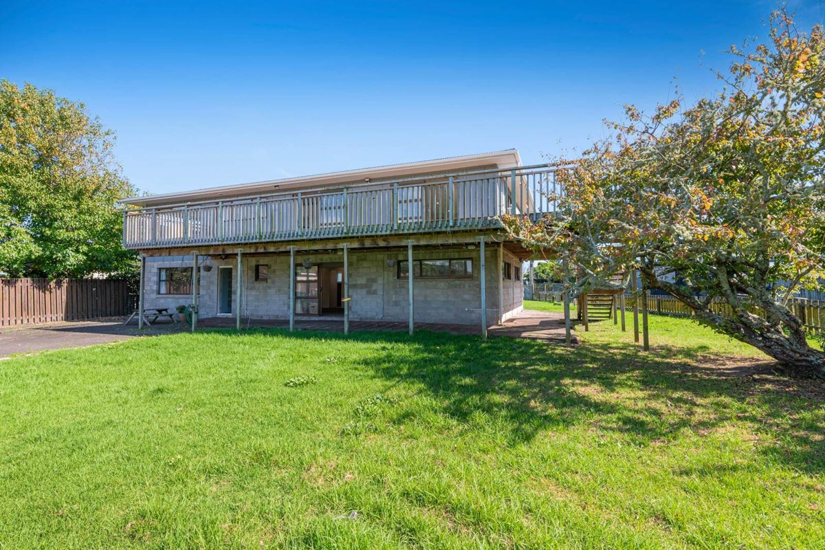 29 Parakai Avenue, Parakai, Helensville - Carousel 2