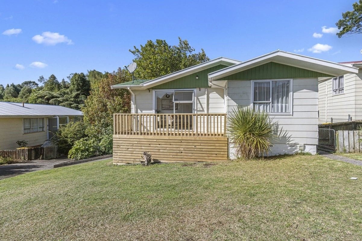 125 Pembroke Street, Westown, New Plymouth - Carousel 1