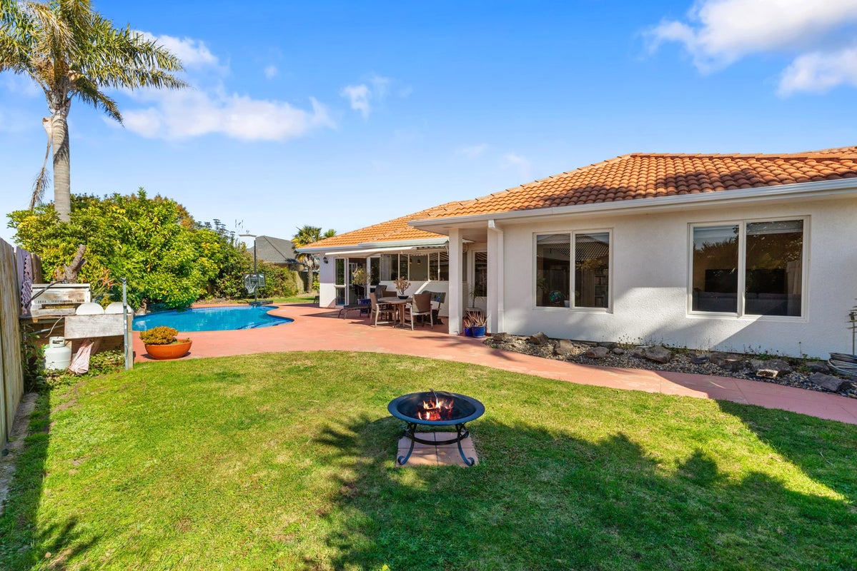 5 Aranui Drive, Papamoa Beach, Papamoa - Carousel 2