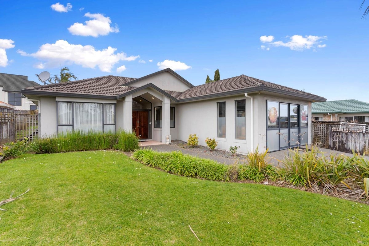 14 Glanworth Place, Dannemora, Auckland - Carousel 1