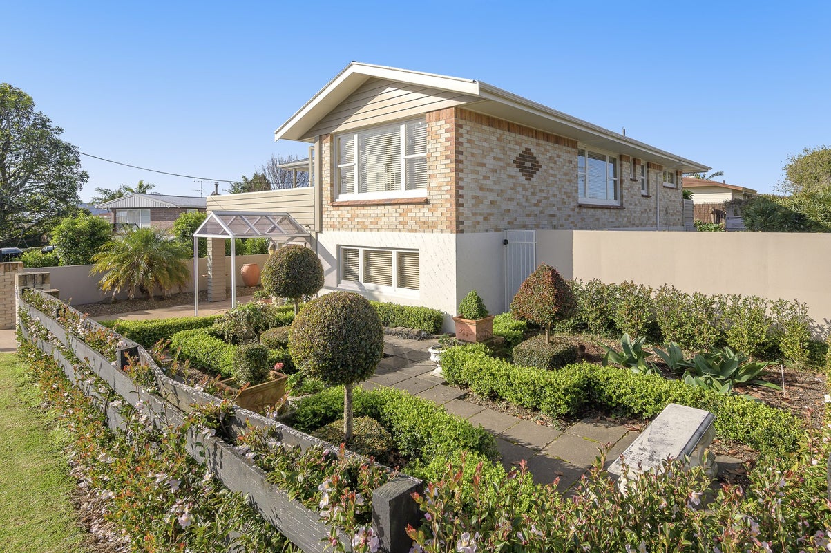 84 Grange Road, Otumoetai, Tauranga - Carousel 15