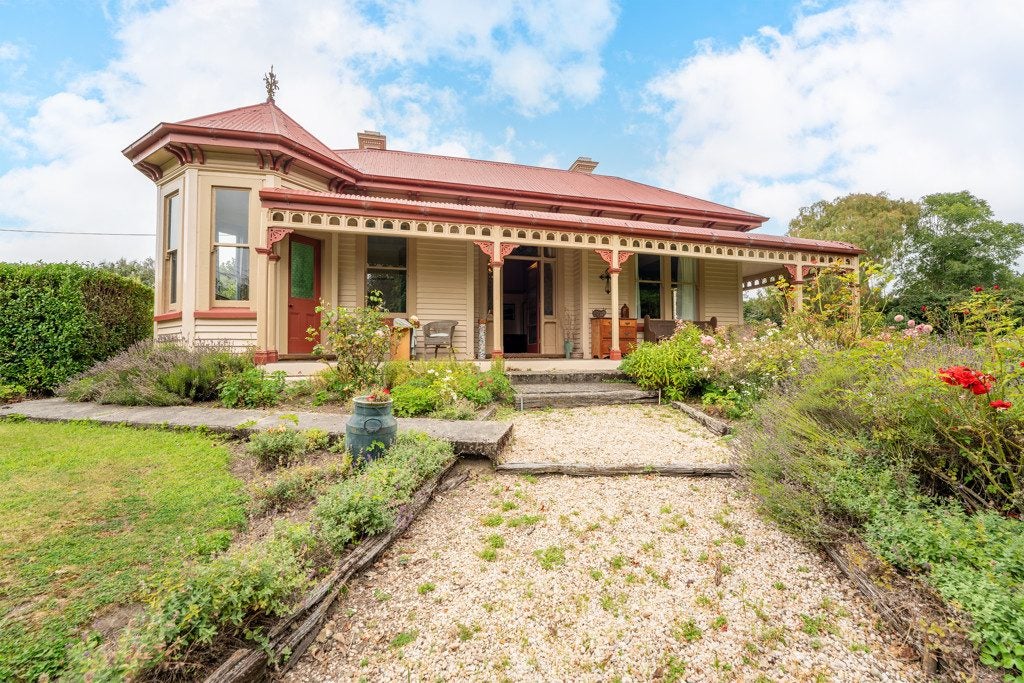 6 Orr Street, Duntroon - Carousel 1