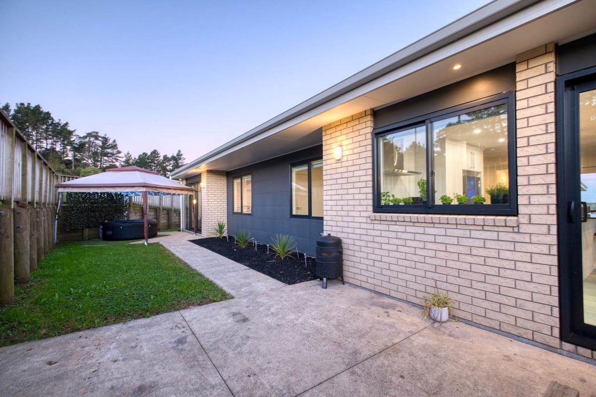 12 Kirklee Lane, Pokeno - Carousel 13