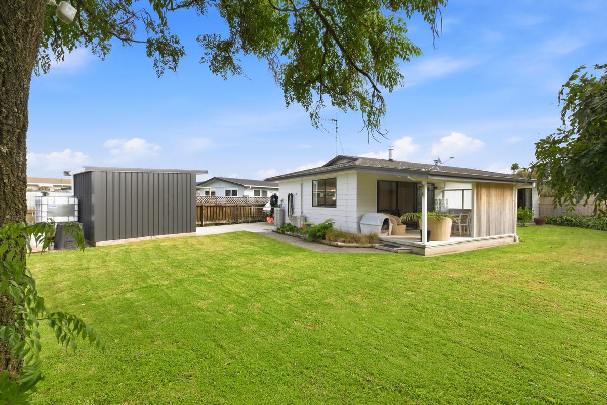 27 Sylvania Drive, Matua, Tauranga - Carousel 1