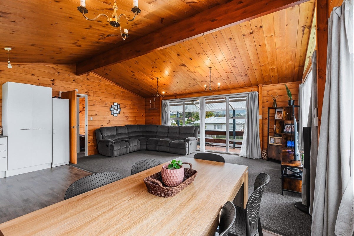28 Maata Street, Taumarunui, Taumarunui - Carousel 1