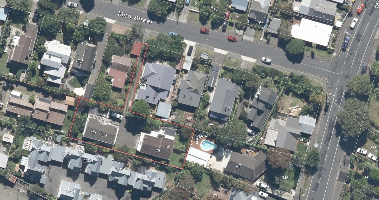 2/9 Miro Street, Eastbourne, Lower Hutt - Carousel 1