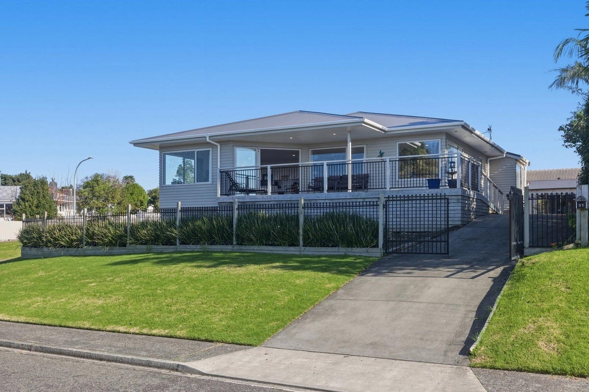 51 Hampton Terrace, Parkvale, Tauranga - Carousel 1