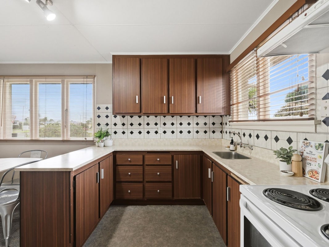 1 Braemar Street, Kew, Invercargill - Carousel 2
