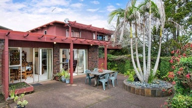 26 Ganymede Place, Half Moon Bay, Auckland - Carousel 1
