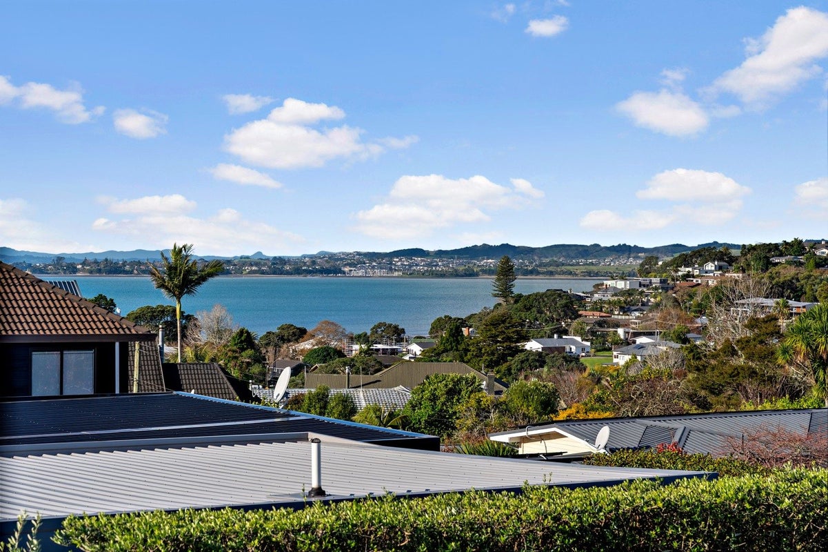 2/47 Uxbridge Road, Howick, Auckland - Carousel 2
