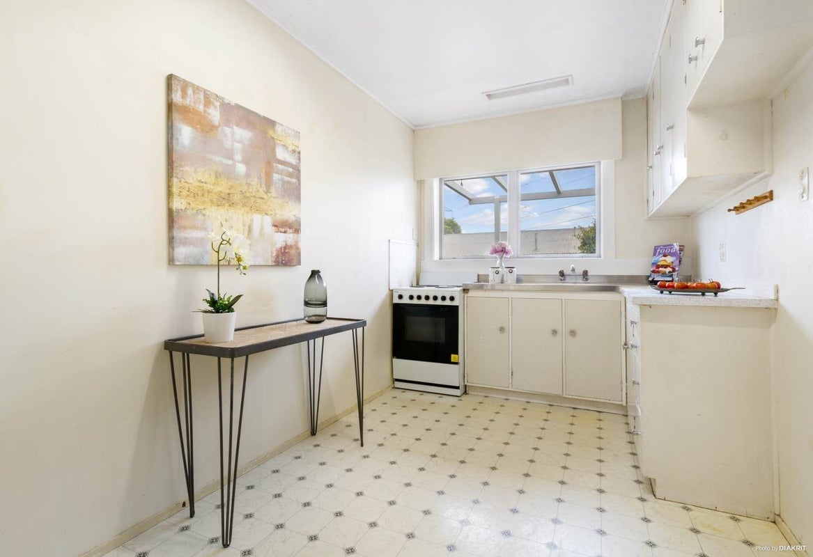 1/164 Halsey Drive, Mount Roskill, Auckland - Carousel 12
