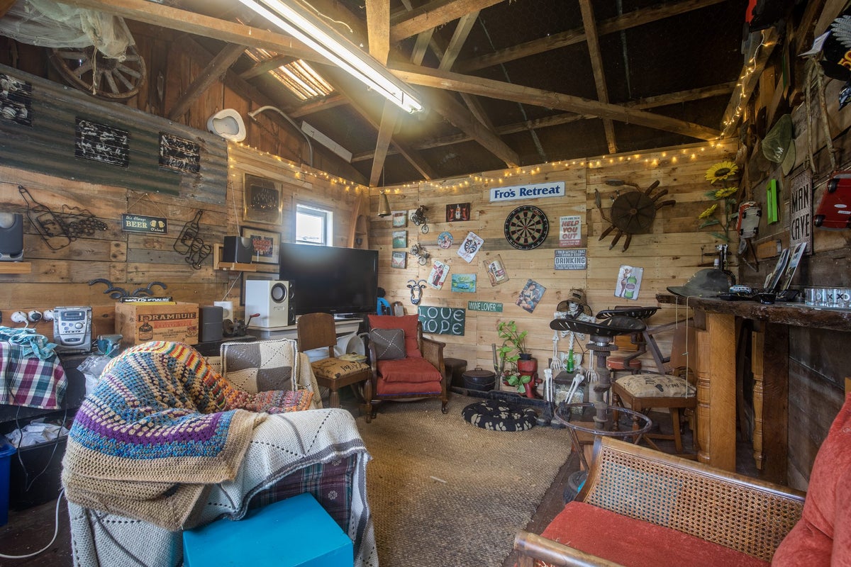 34 Queen Street, Dannevirke - Carousel 22