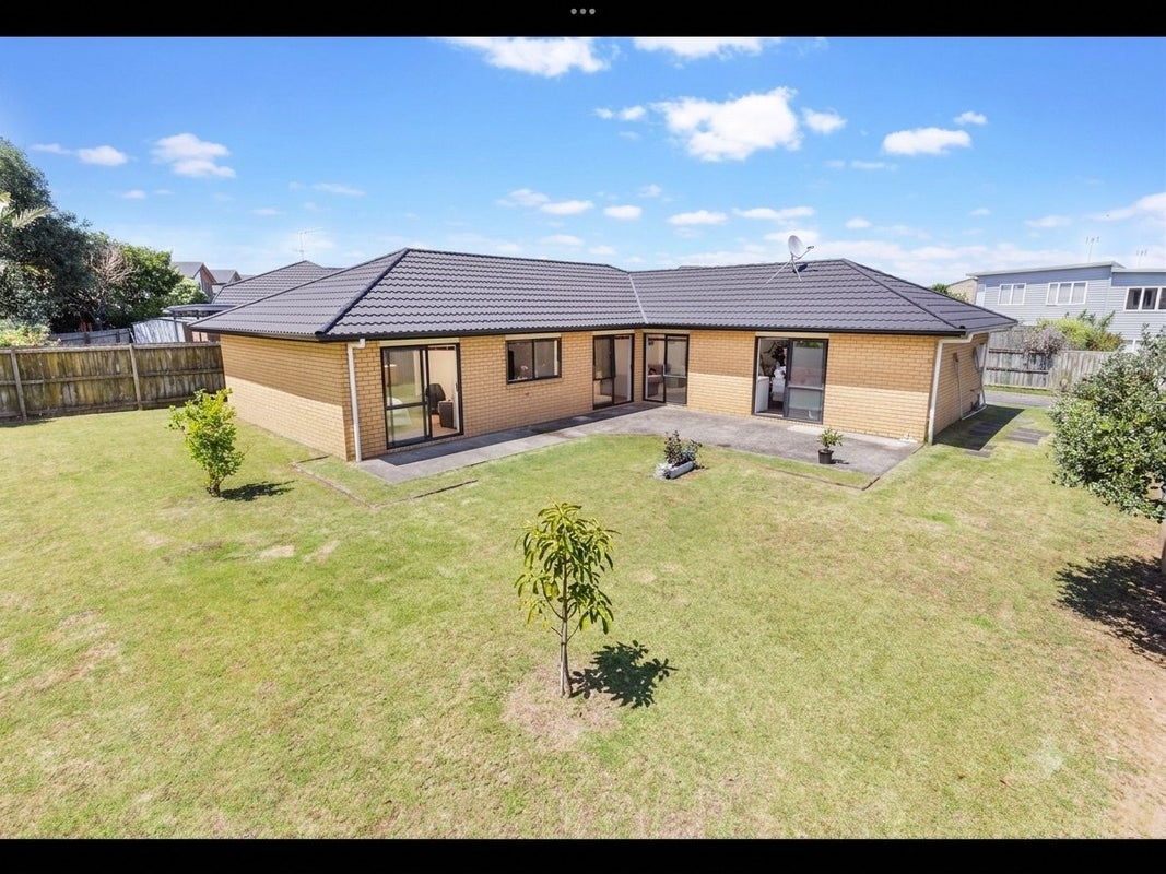 41 Secoia Crescent, Mangere, Auckland - Carousel 2