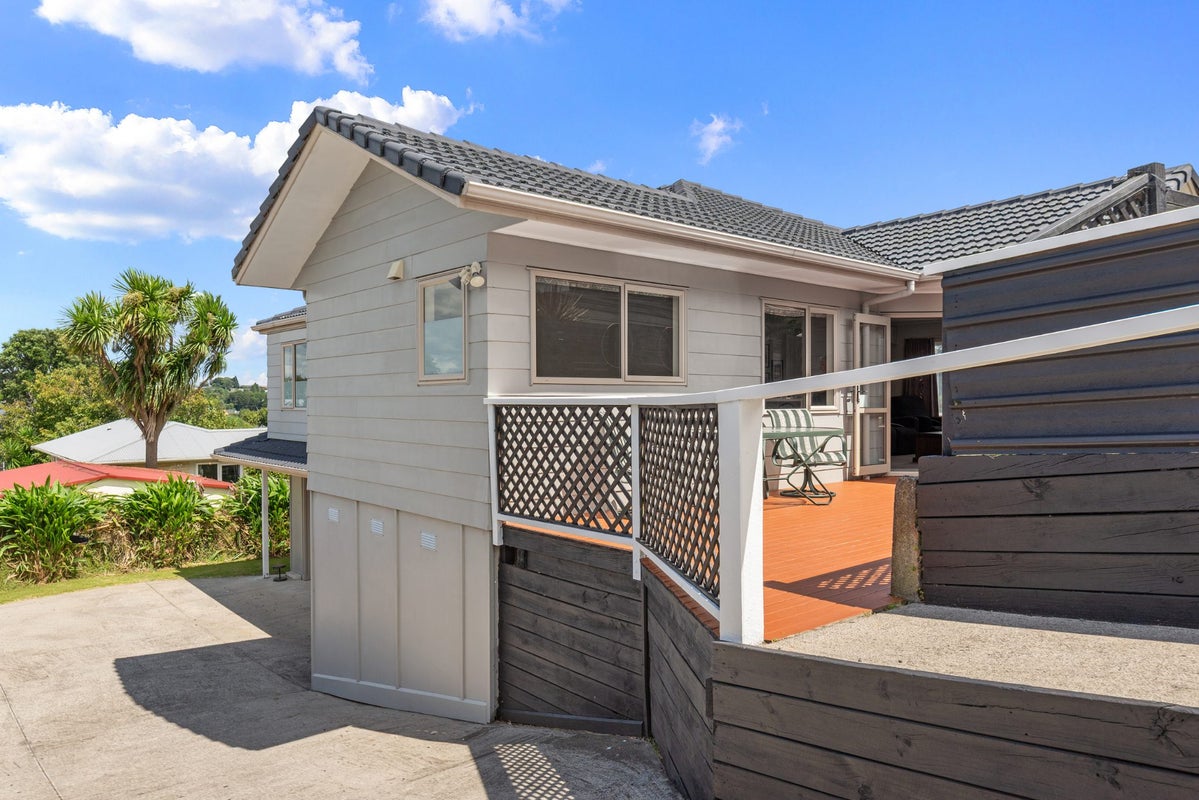 8A The Drive, Brookfield, Tauranga - Carousel 2