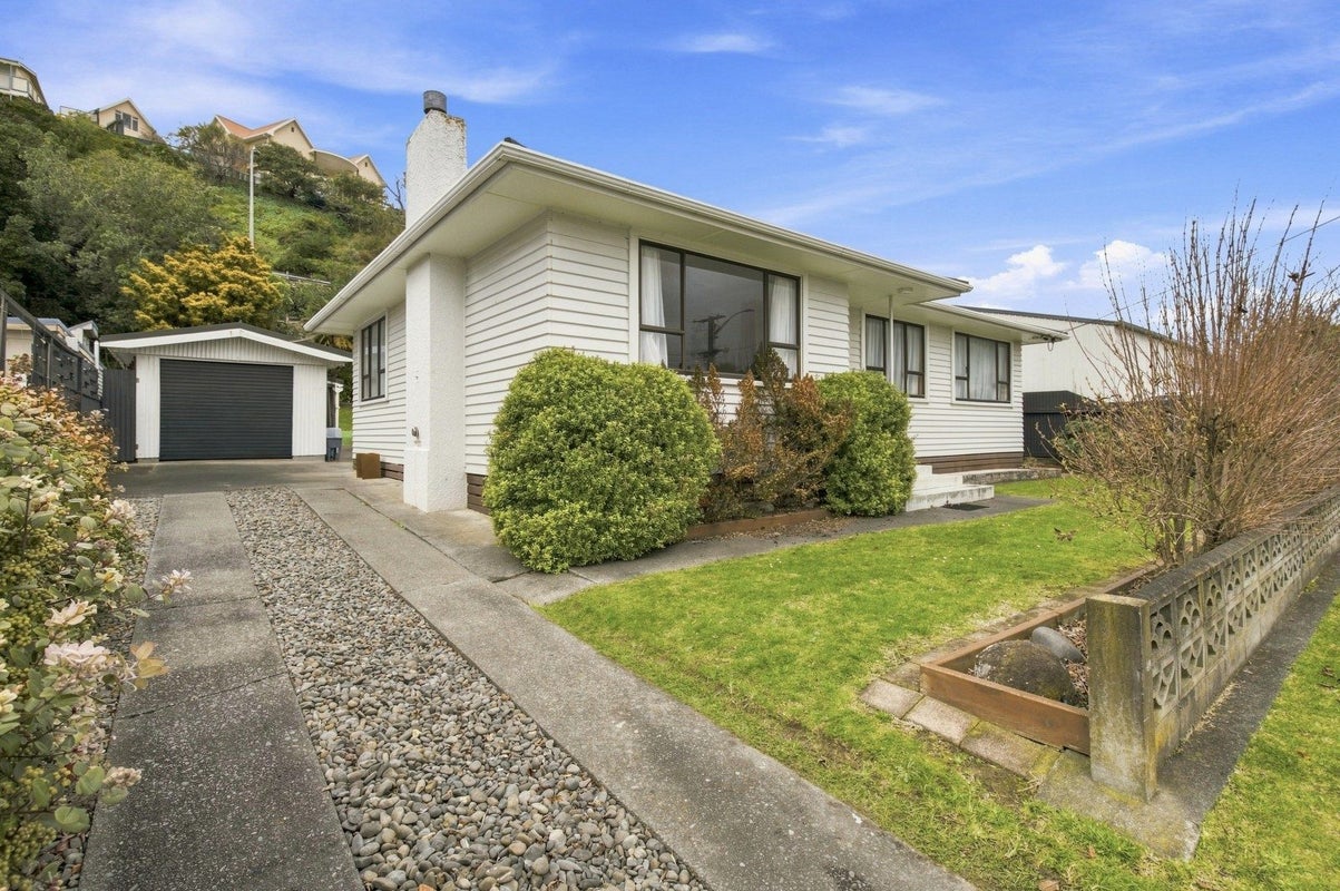 6 Purua Street, Durie Hill, Whanganui - Carousel 1