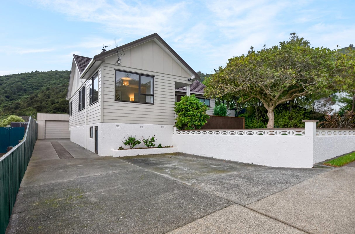 54 Wilkie Crescent, Naenae, Lower Hutt - Carousel 1