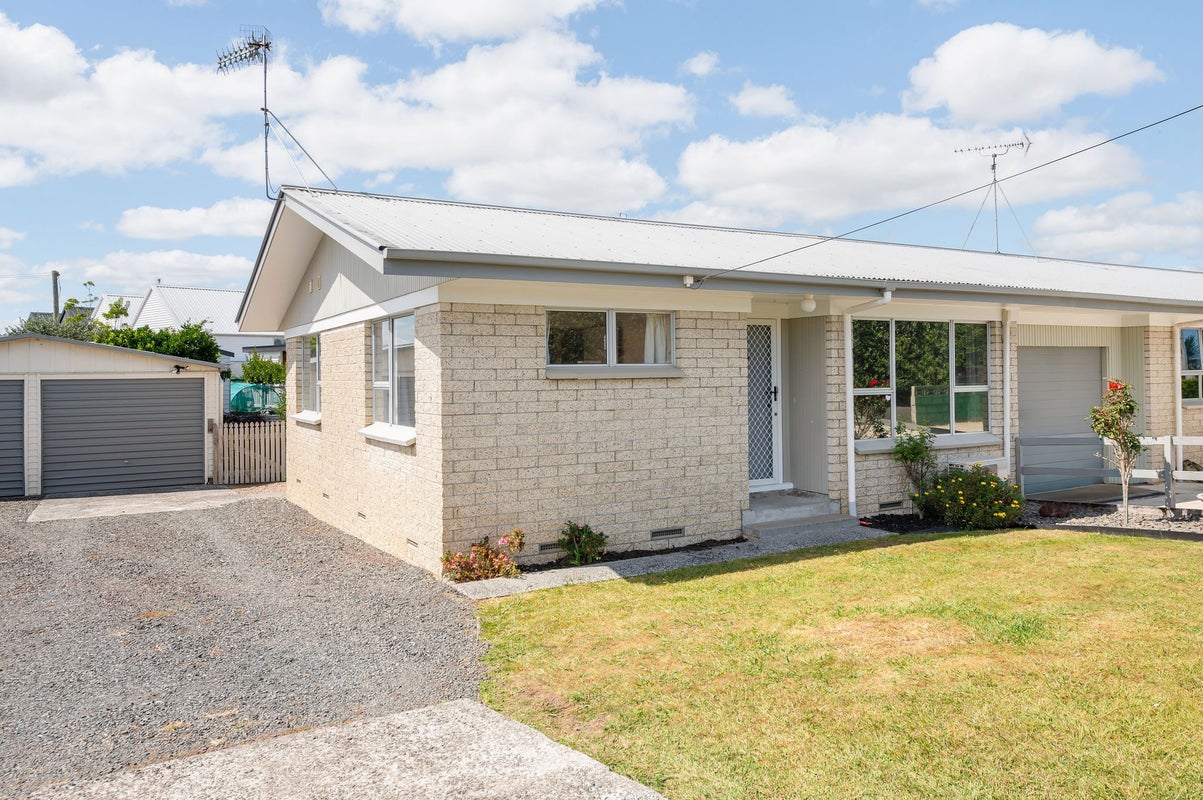 106A Dinsdale Road, Dinsdale, Hamilton - Carousel 1