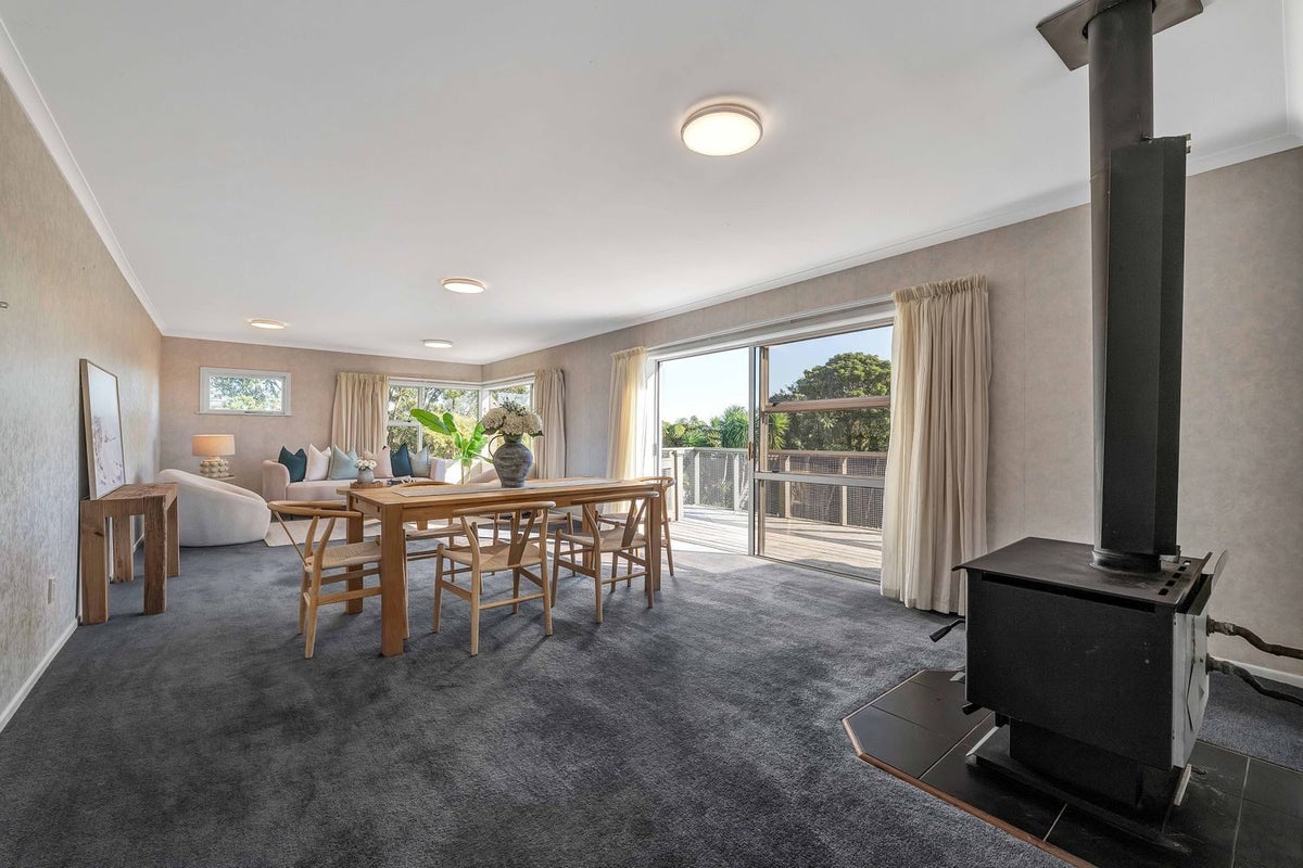 89 Wairau Road, Oakura, Oakura - Carousel 2