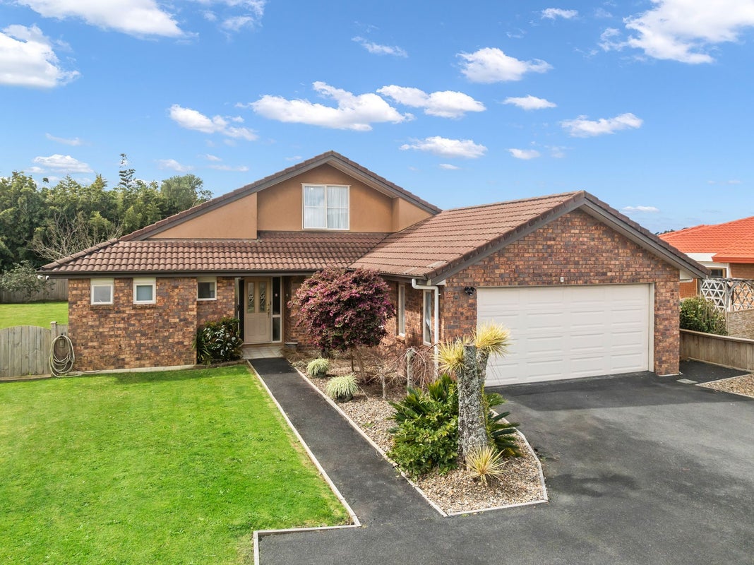 21 Elm Place, Tikipunga, Whangarei - Carousel 1