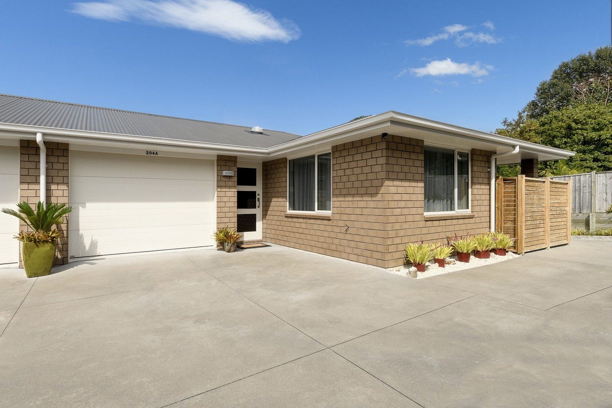 204A Darraghs Road, Brookfield, Tauranga - Carousel 1