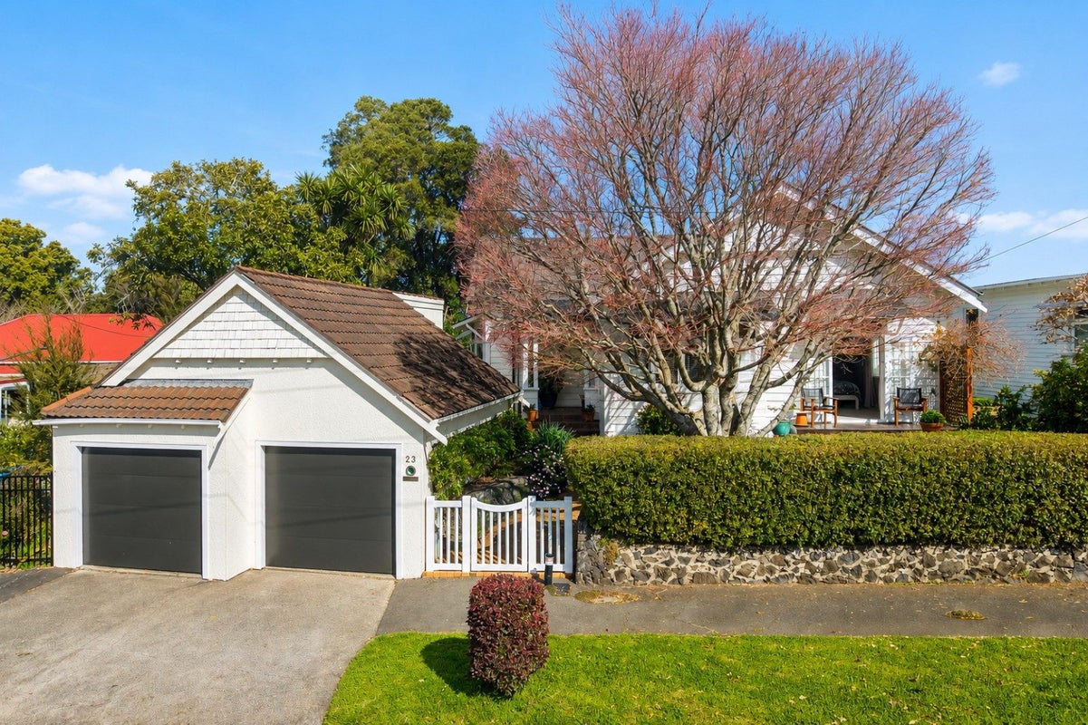 23 Poronui Street, Mount Eden, Auckland - Carousel 1