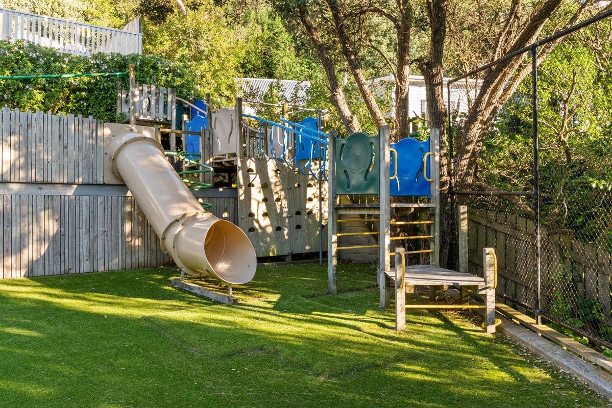 147 Seatoun Heights Road, Miramar, Wellington, Wellington - Carousel 27