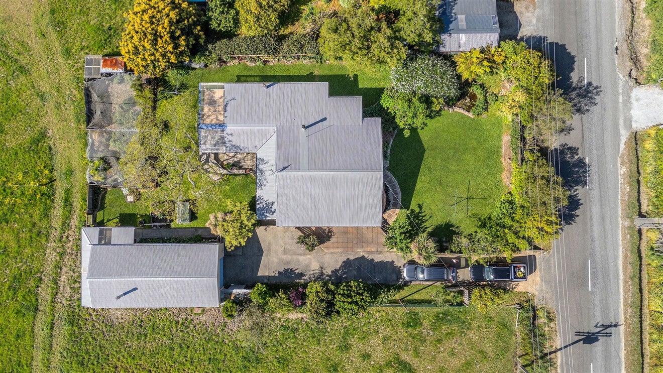112 Long Plain Road, Takaka - Carousel 17