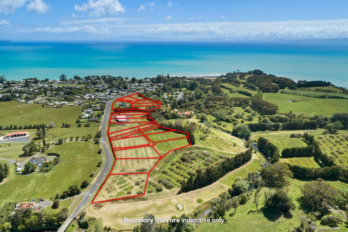 60 Orere Point Road, Orere Point - Carousel 1