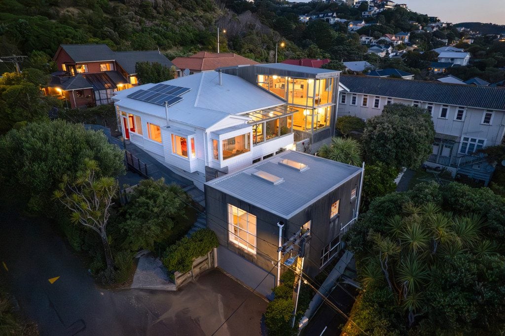 17 Dover Street, Island Bay, Wellington - Carousel 2