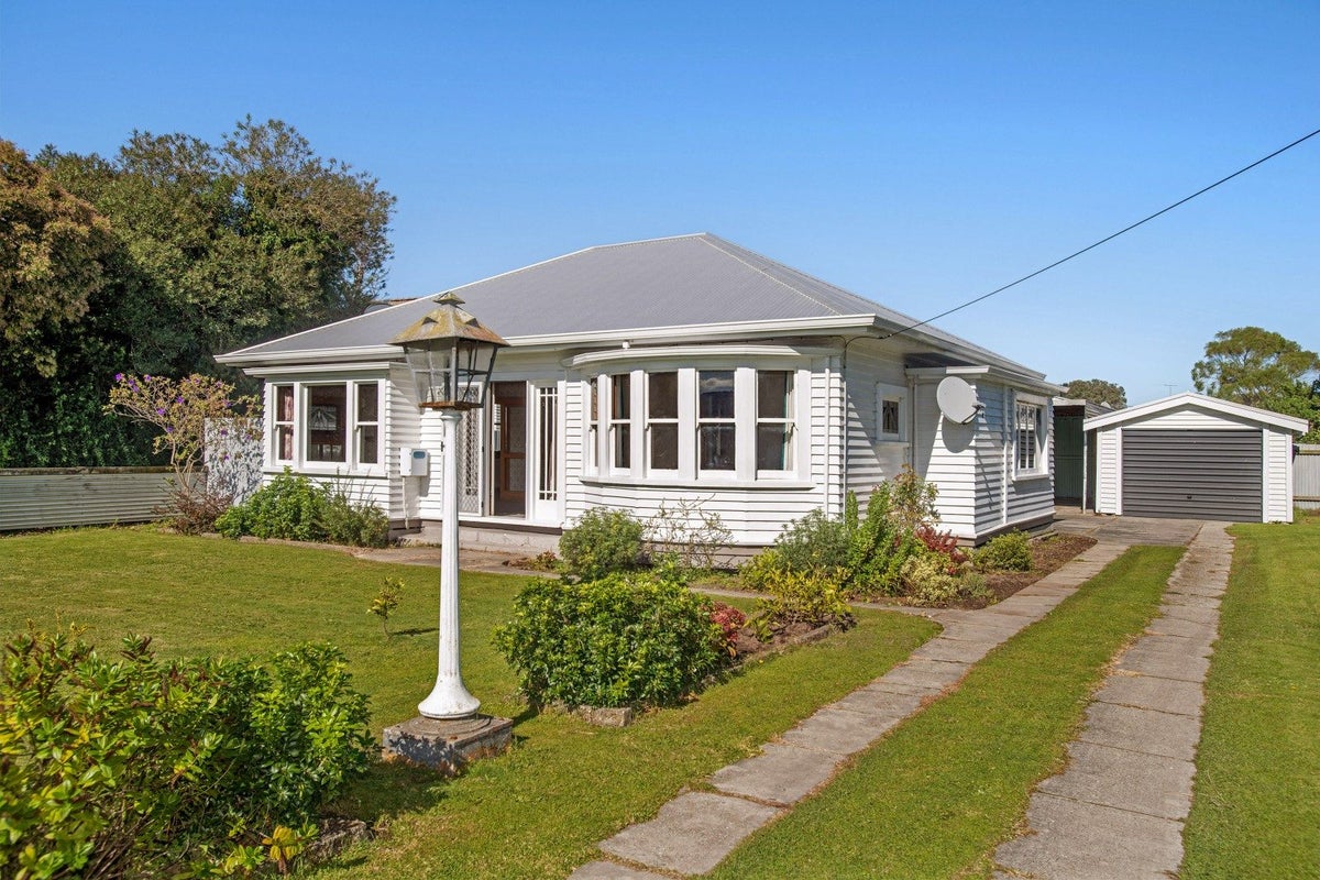 660 Gladstone Road, Te Hapara, Gisborne - Carousel 1
