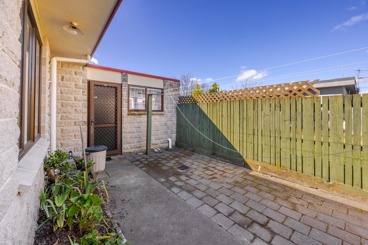2/407 Gloucester Street, Taradale, Napier - Carousel 19