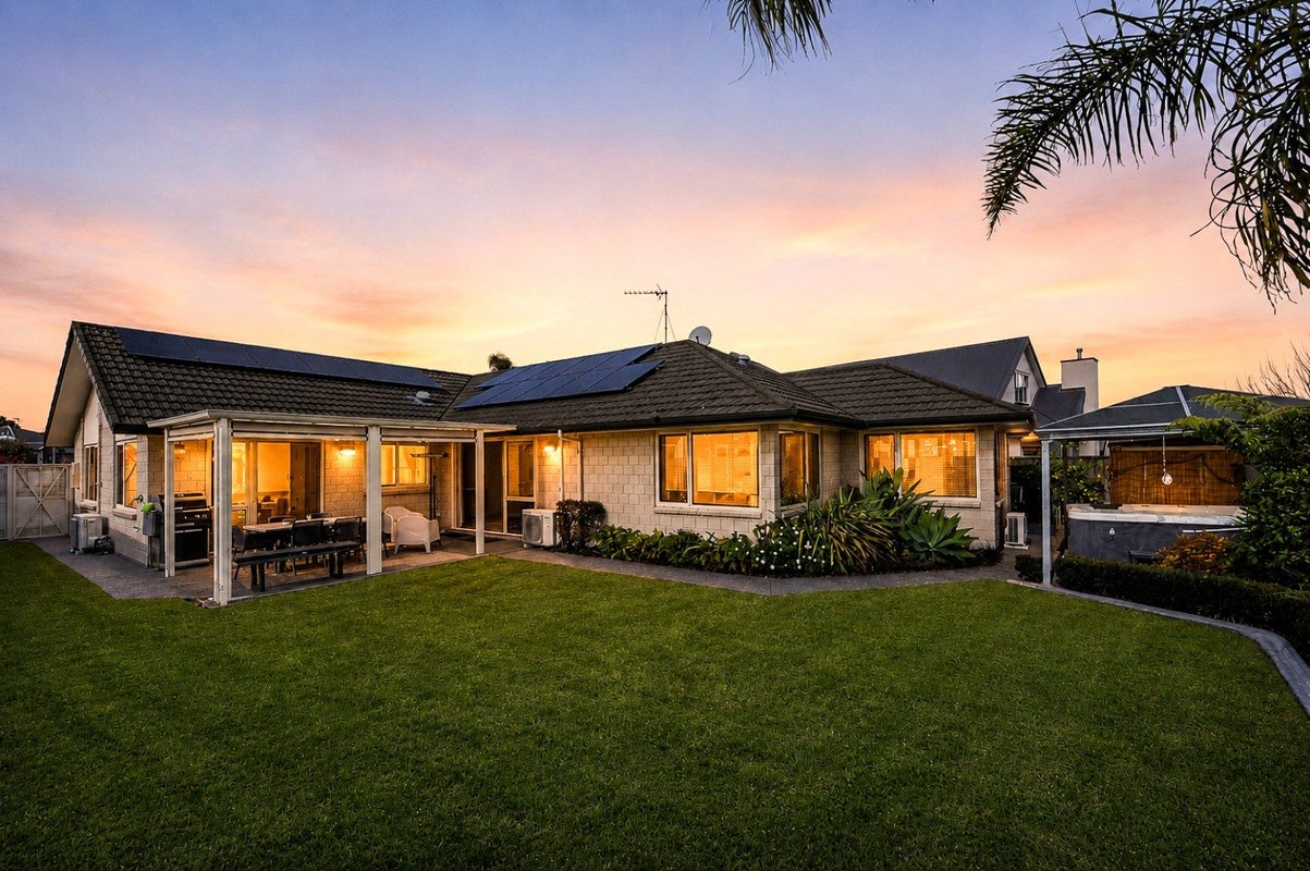 21 Merlin Close, Huntington, Hamilton - Carousel 2