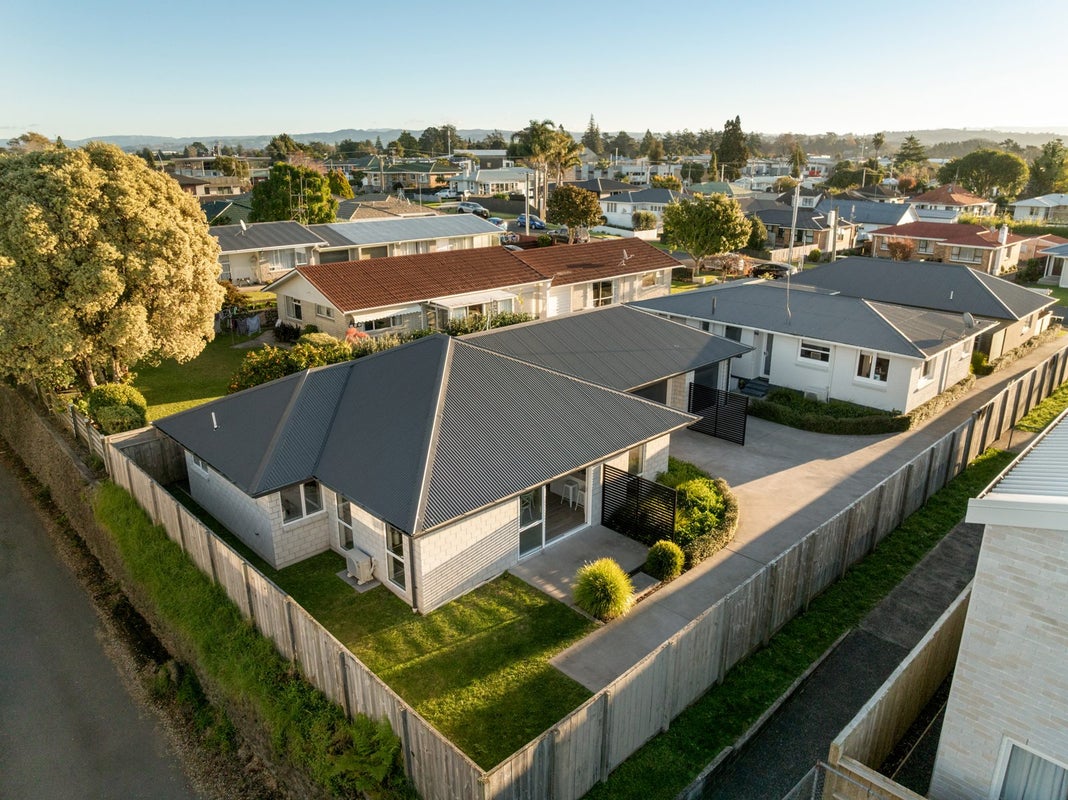 18C Hayes Avenue, Gate Pa, Tauranga - Carousel 1