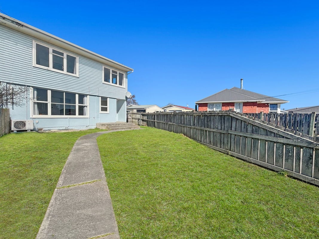 20 Bournemouth Cr, Aranui, Christchurch City, Canterbury - Carousel 1